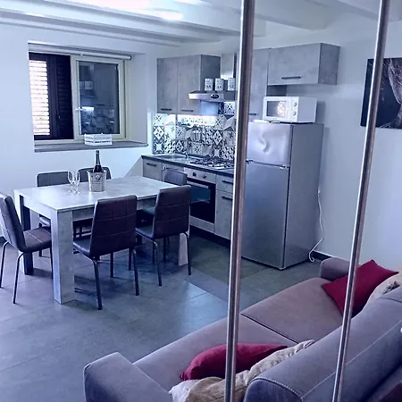 Brezza Marina Giardini-Naxos