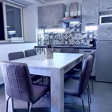 Brezza Marina Апартаменти Джардіні-Наксос